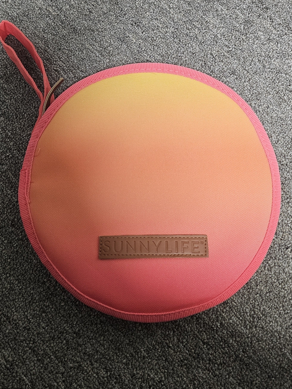 Sunnylife Sunset Ombre Round Picnic Pack in Pink and Orange